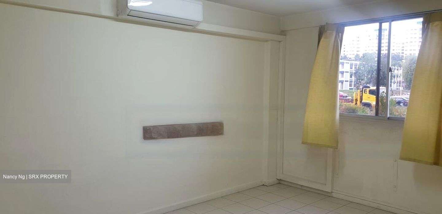 Jurong West Avenue 5 (Jurong West), HDB 2 Rooms #496187891